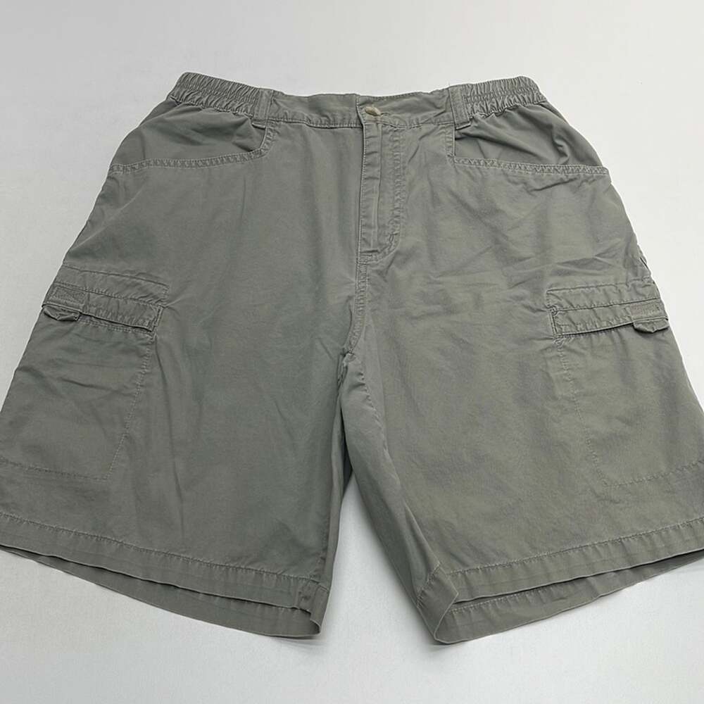 COLUMBIA Women’s 8 Olive Green Cargo Shorts